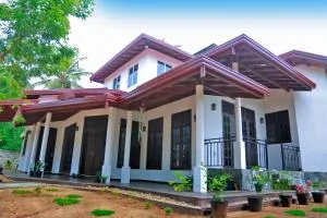 Kottamba Yala Stay & Safari - Kohombagahapelessa