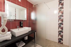 Hotels Hotel Le Peu Breton : photos des chambres