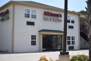 Atkinson Inn & Suites - 兰伯顿
