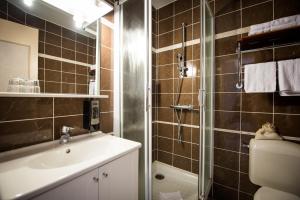 Hotels Hotel Le Peu Breton : photos des chambres
