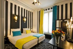 Superior Double or Twin Room room in Hotel Peyris Opera