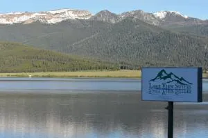 Lake View Suites - Cliff Lake