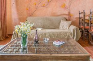 Elois Suites