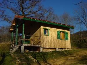 Campings Camping le Montbartoux : Cabane (3 Adultes + 1 Enfant)