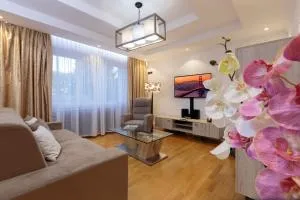 The Queen Luxury Apartments - Villa Giada - Itzig