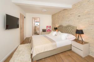 Agava Lux Rooms&Pool