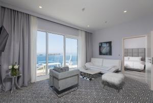 Luxury King Suite with Sea View and Balcony room in Royal Palm Hotel