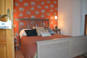 B&B / Chambres d'hotes La Longere d'Ecottes : photos des chambres