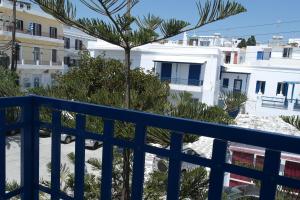 Noe Rooms Tinos Greece