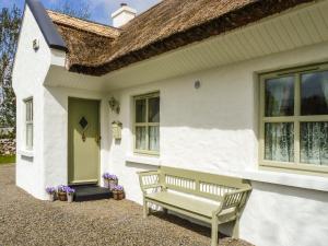 Brookwood Cottage, Cong