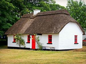 No. 7 Tipperary Thatched Cottages, Nenagh