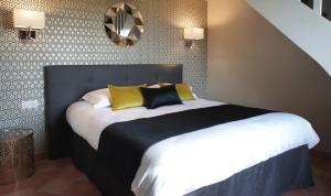 Hotels Hotel Les Suites - Domaine de Crecy : photos des chambres