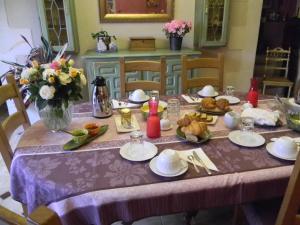 B&B / Chambres d'hotes Le Logis d'ANTIGNY : photos des chambres