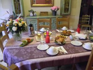 B&B / Chambres d'hotes Le Logis d'ANTIGNY : photos des chambres