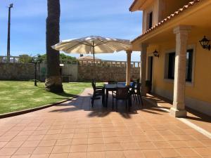 Casa Con Piscina Junto Al Mar