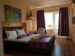 Queen Room with Balcony room in Jakuzzi