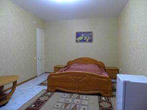 Triple Room with Bathroom room in Guest House on Sanatornaya 6