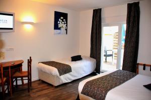 Hotels Hotel aux Bruyeres : photos des chambres