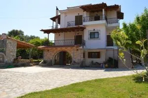 Ionian Sea Base Floor Villa Apartment at Kyllini - 基利尼