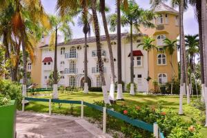 Conch Shell Beach Studio @ Sandcastles