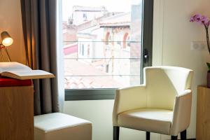 Hotels Hotel Le Pere Leon : photos des chambres