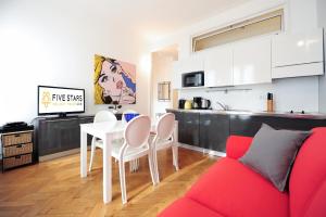 Suite Halevy 5 stars Holiday House - 3-gwiazdkowe hotele w mieście Nicea