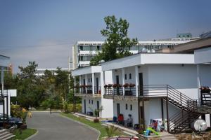 Bungalouri La Mare*** Saturn
