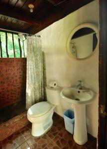 Howler Monkey Hotel
