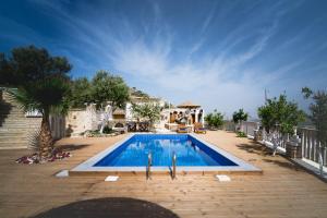 Aristidis villa-anesis family Heraklio Greece