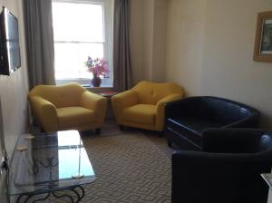 Olde Lantern Holiday Lets