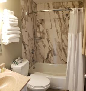 Room with Two Double Beds and Ocean View - South Wing room in Pilgrim Sands on Long Beach