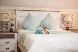 The Living Collective - The Gates