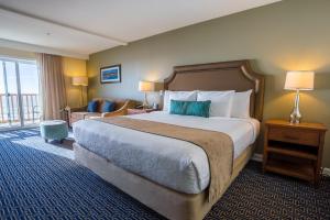 Deluxe King Suite: Ocean View room in Inn at Nye Beach