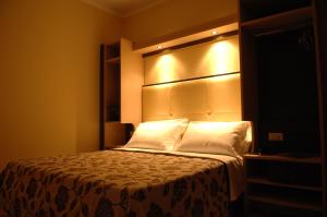 Standard Triple Room room in Hotel Alverì