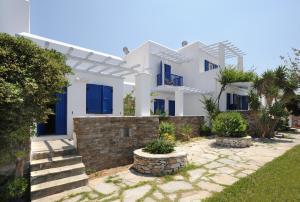 Carlo Bungalows Tinos Greece