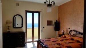 King Suite with Sea View room in Casal Trinacria
