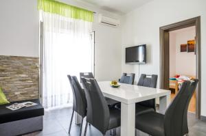 Apartment Stefania on the beach