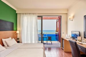Bungalow with Sea View