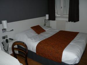 Hotels Contact Hotel du Cerf : photos des chambres