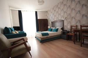 Hotels Hotel Des Arts, Artisanal et Independant : Chambre Lits Jumeaux