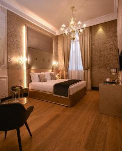 Santa Croce Boutique hotel, 
Venice, Italy.
The photo picture quality can be
variable. We apologize if the
quality is of an unacceptable
level.
