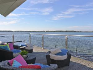 Modern Escape by the Marina