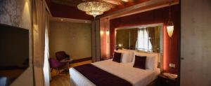 Junior Suite room in Santa Croce Boutique Hotel