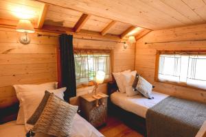 Hotels Logis Hotel Emeraude des Bois : photos des chambres