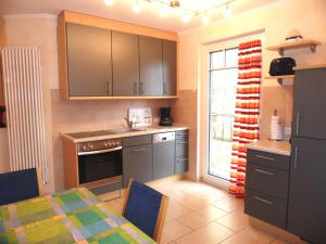 Schloonseevilla mit Tiefgarage - 200 m zum Strand