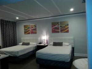 Double Room with Two Double Beds room in Hollywood VIP Hotel