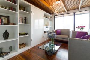 THE PENTHOUSE - Rooms for rent