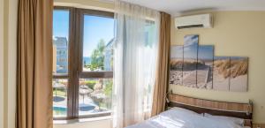 Laguna Beach Apartments with Sea View