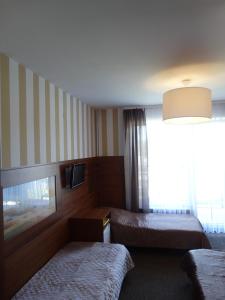 MAX Apartamenty - Pokoje - Domki - Restauracja - Basen