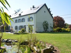 obrázek - House with large garden next to the Royal Castle of Ciergnon